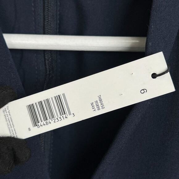 NWT  T TAHARI Pleated Sleeveless V Neck Sheath Dress US 6 - Picture 11 of 12